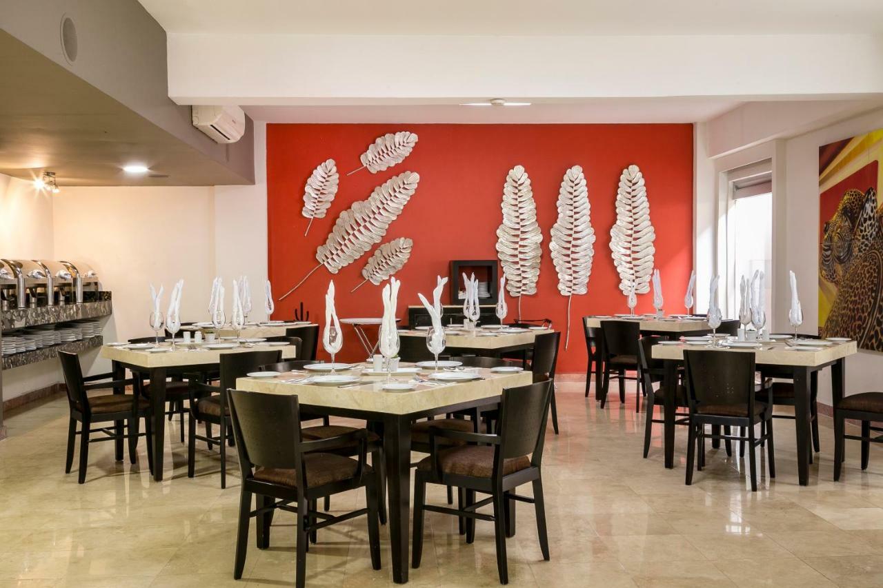 Imperio De Angeles Executive Leon Poliforum Εξωτερικό φωτογραφία